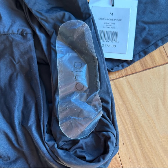 ⭐️Vaca Soon Sale⭐️ NWT Onia Swimsuit - Picture 6 of 6